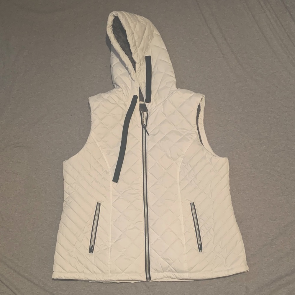 Weatherproof White Furry Hooded Vest